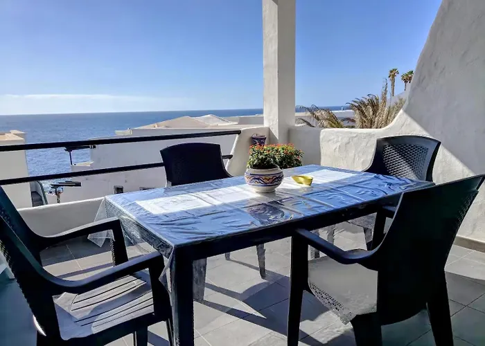 Ocean View Terrace Near Sardina Lighthouse Апартаменты