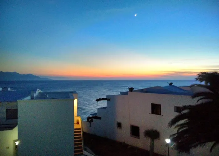 Апартаменты Ocean View Terrace Near Sardina Lighthouse Сардина