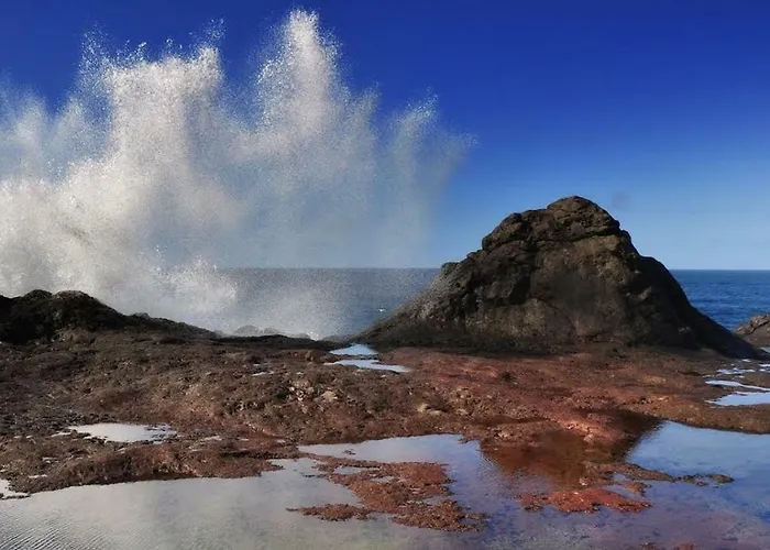 Ocean View Terrace Near Sardina Lighthouse Апартаменты *