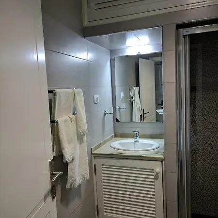 Ocean Breeze Faro Sardina